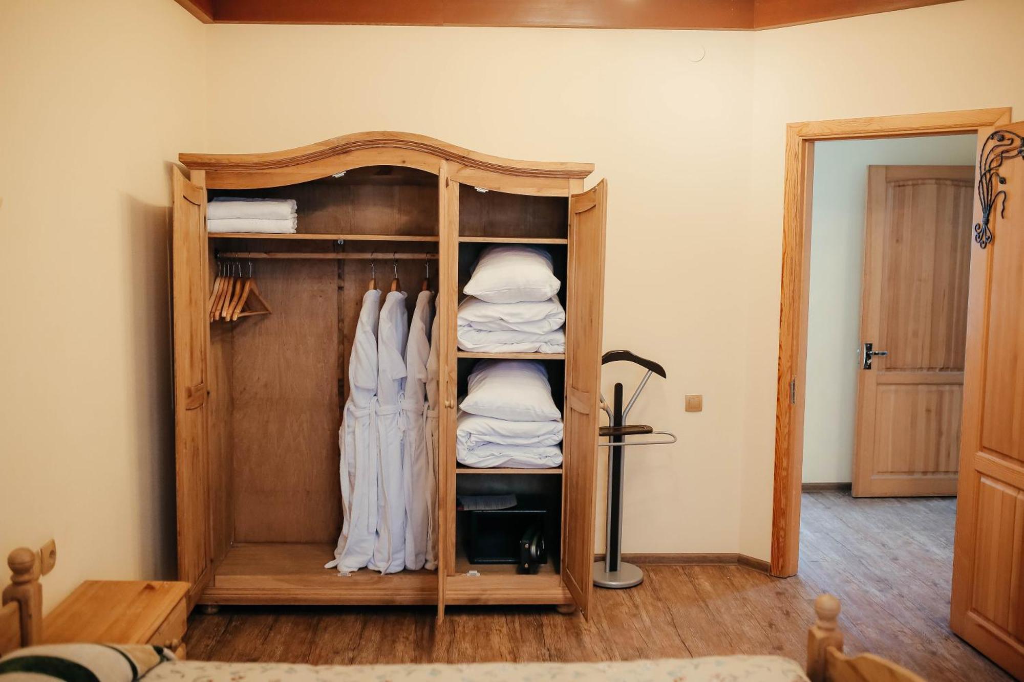 Hotel Тау-House Kok-Shoky Esterno foto