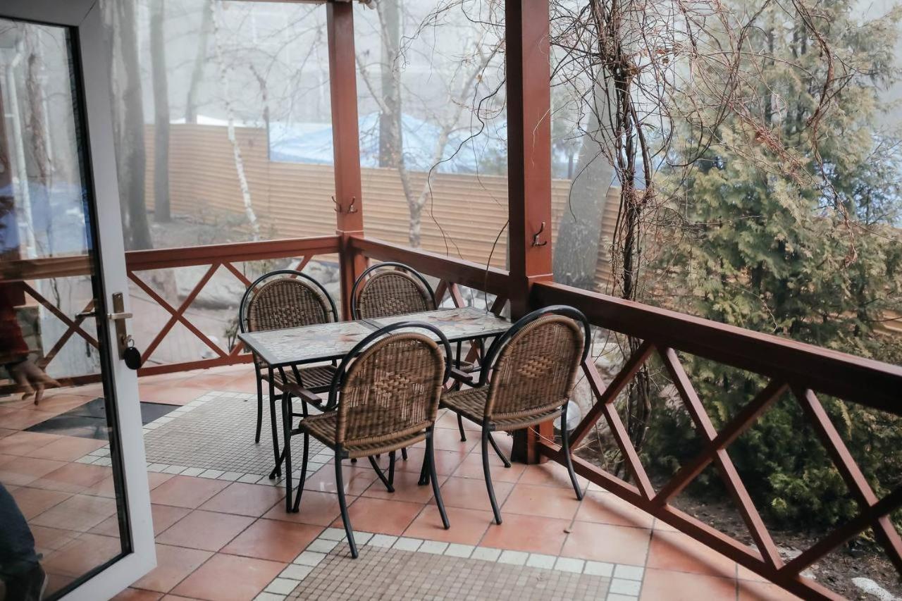 Hotel Тау-House Kok-Shoky Esterno foto