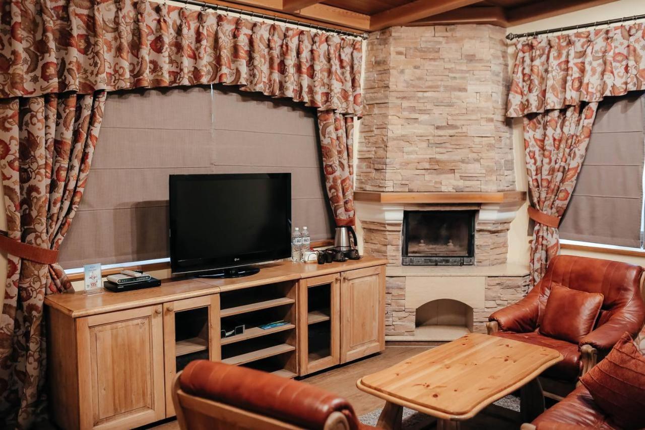 Hotel Тау-House Kok-Shoky Esterno foto