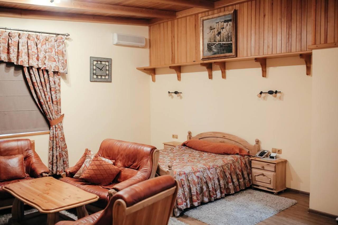 Hotel Тау-House Kok-Shoky Esterno foto